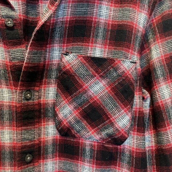 ARITZIA TNA Brisco cotton plaid black and red flannel - Picture 5 of 8